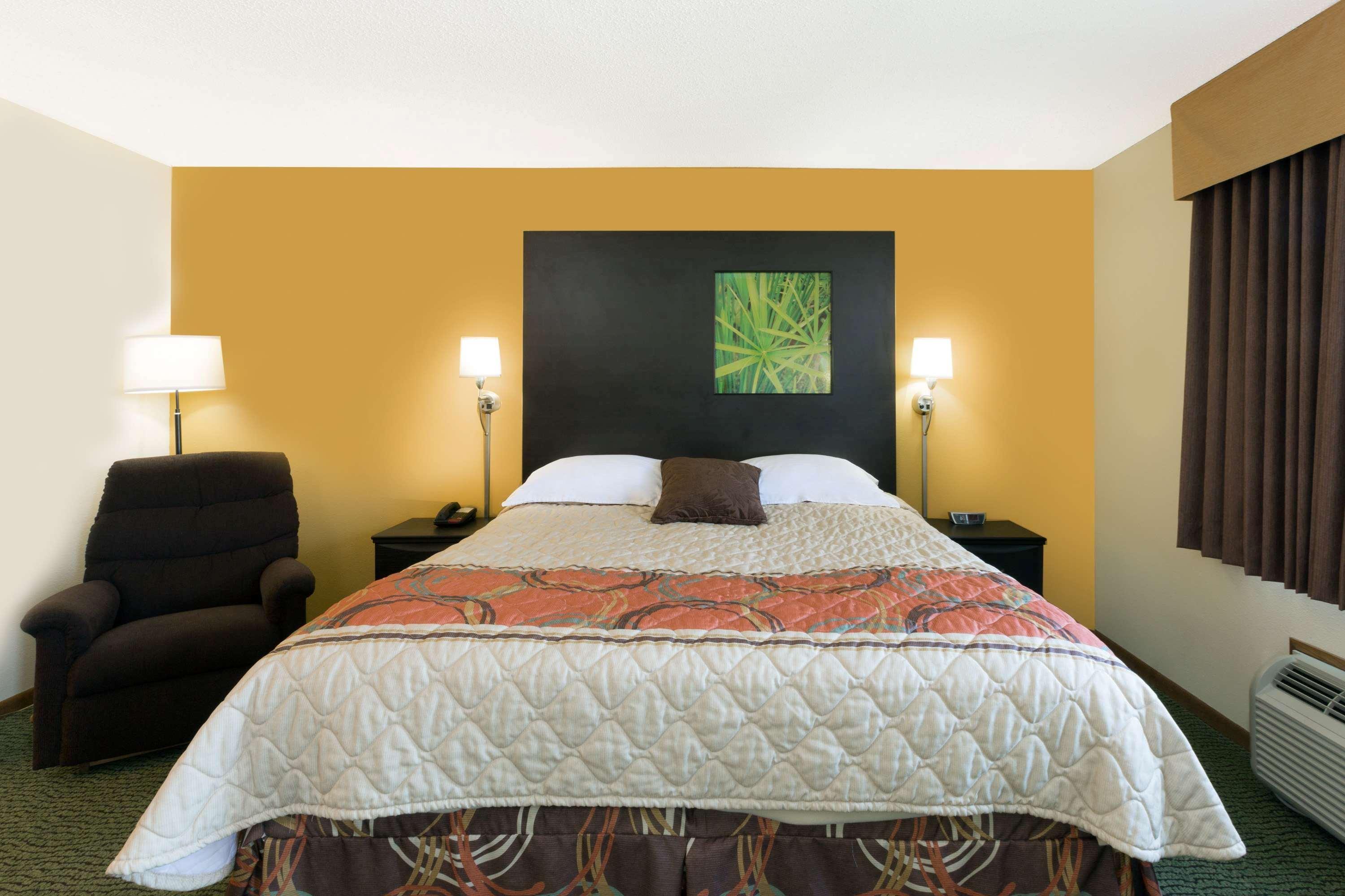 Hotel Super 8 By Wyndham Perry Ia Exteriér fotografie
